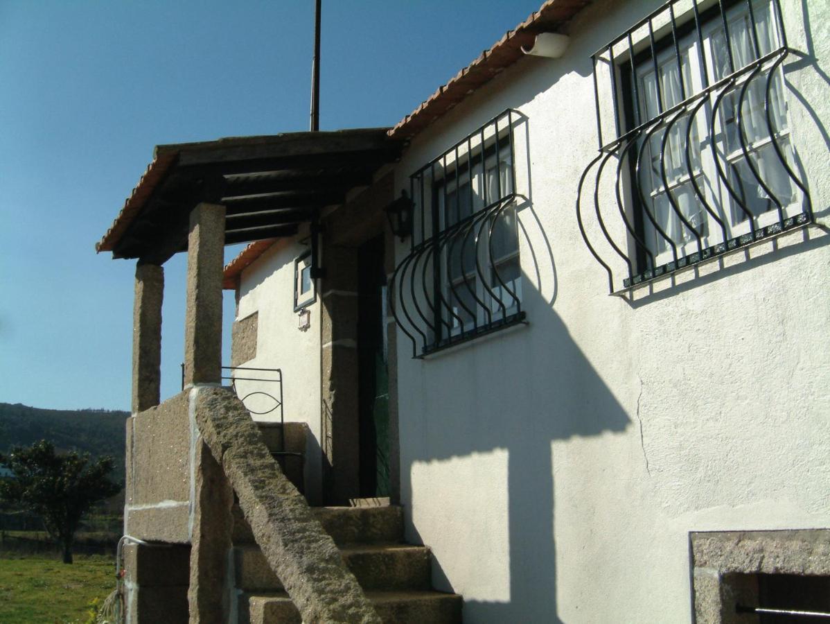 Вілла Casas Da Loureira - Casa Do Antonio E Pascoal Віла-Нова-де-Сервейра Екстер'єр фото
