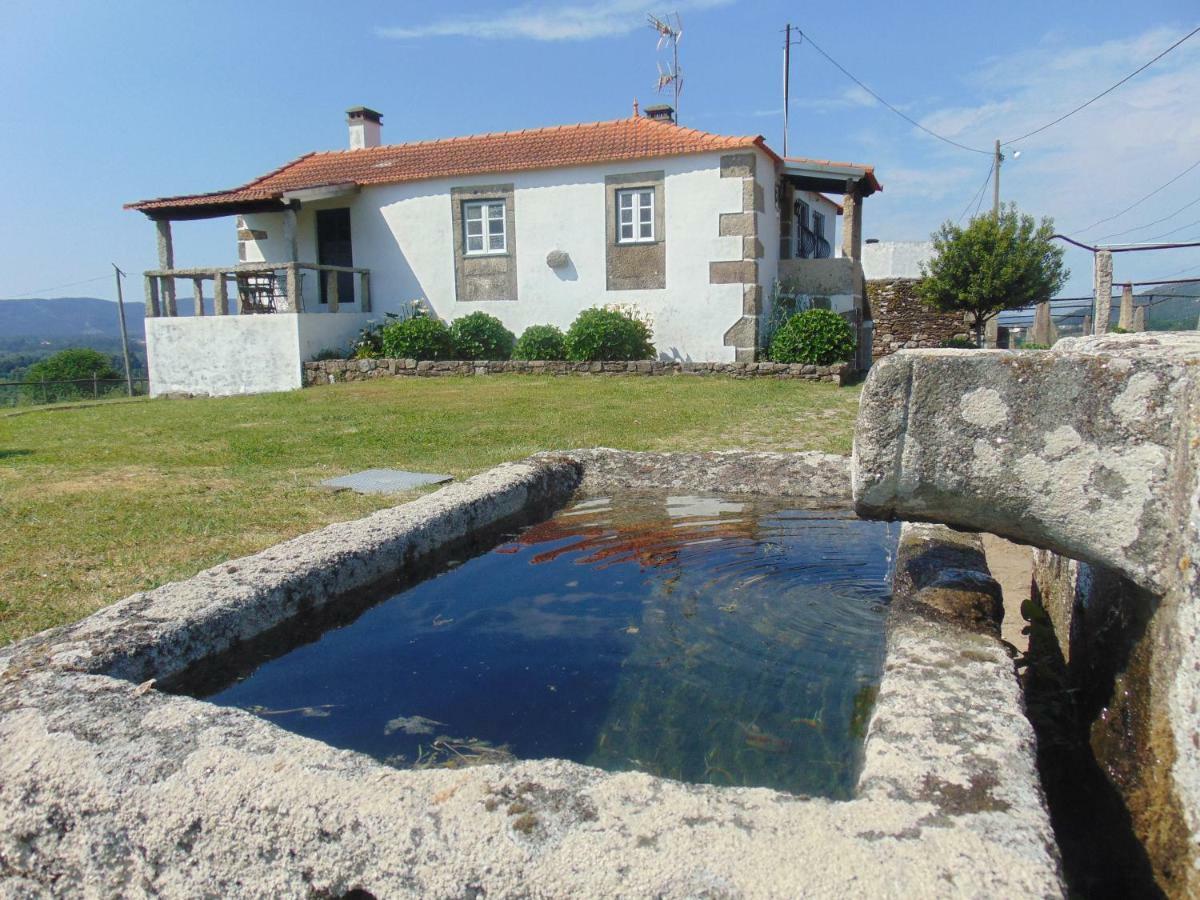 Вілла Casas Da Loureira - Casa Do Antonio E Pascoal Віла-Нова-де-Сервейра Екстер'єр фото